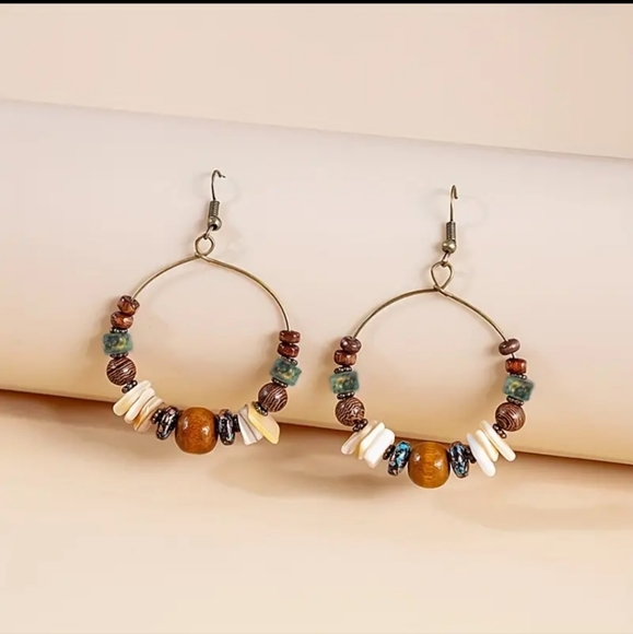 Jewelry - European Fashion Scoop Earrings Creativity Scallop Beaded Circle Earrings